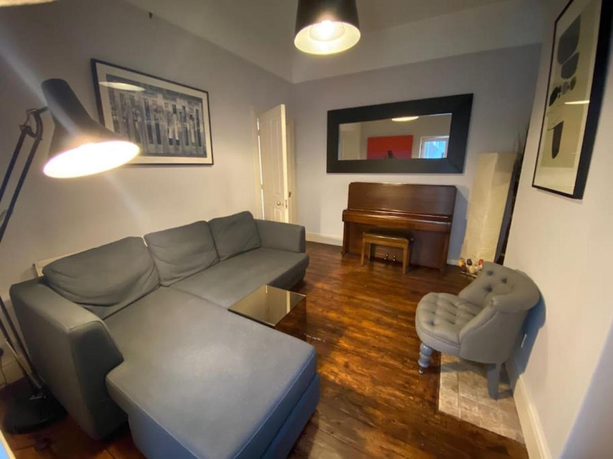 Spacious 4 Bedroom Character Home In Pontcanna كارديف المظهر الخارجي الصورة